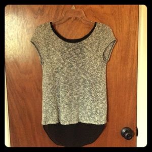 Short sleeve top size XS